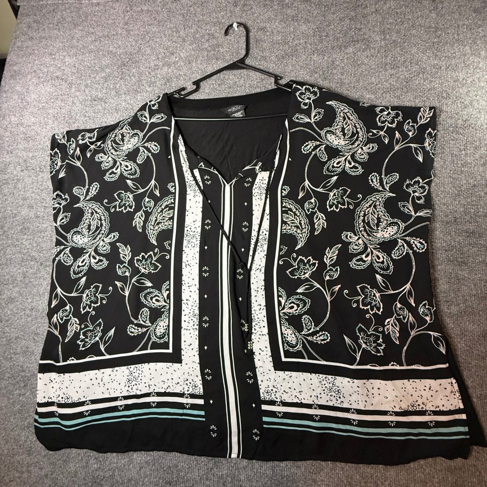 Michel Studio Black White Paisley Floral Mixed Media‎ Kimono Top Plus Size 1X
